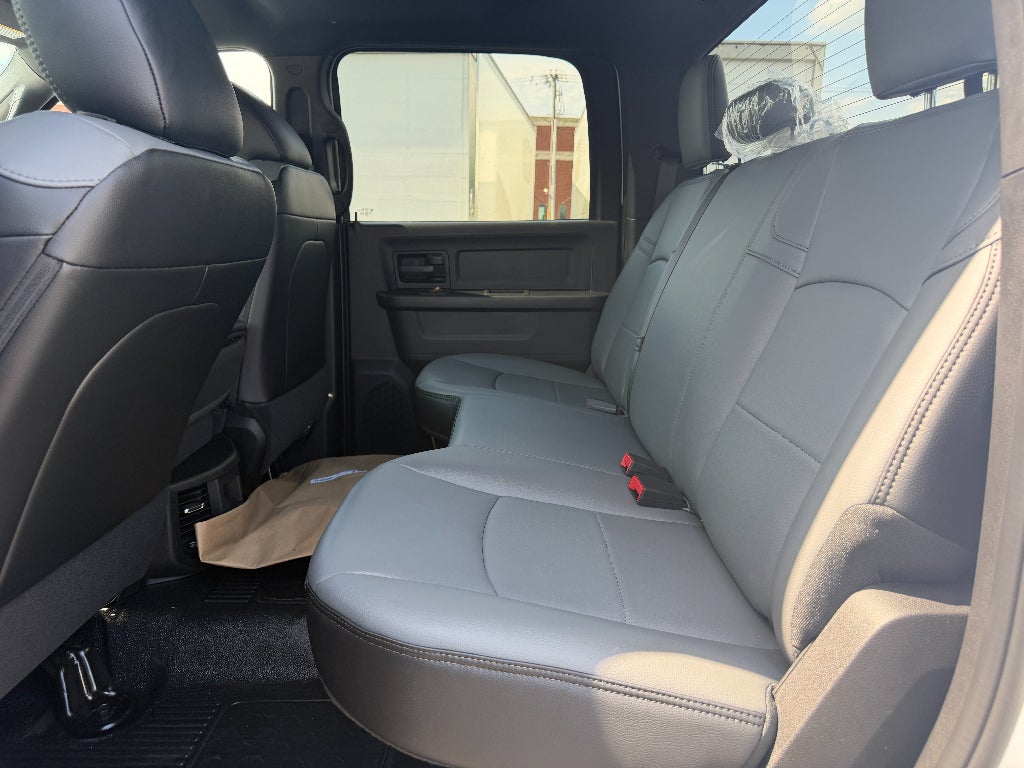 2026 RAM Ram 3500 Chassis Cab RAM 3500 TRADESMAN CREW CAB CHASSIS 4X4 60' CA