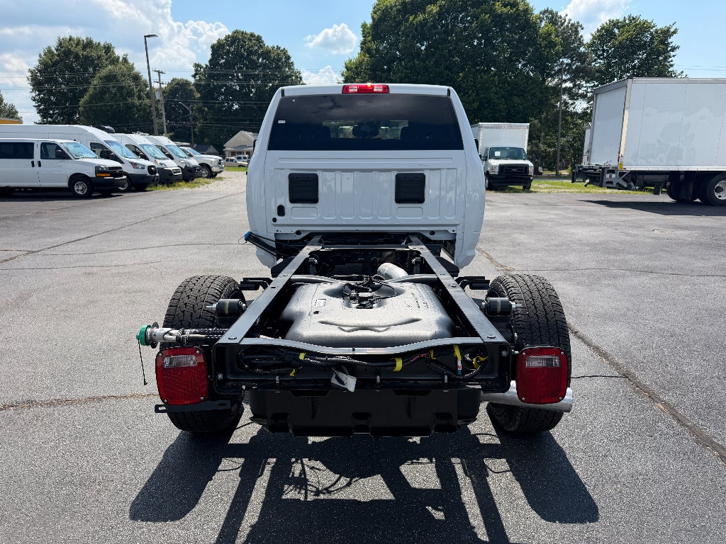 2026 RAM Ram 3500 Chassis Cab RAM 3500 TRADESMAN CREW CAB CHASSIS 4X4 60' CA
