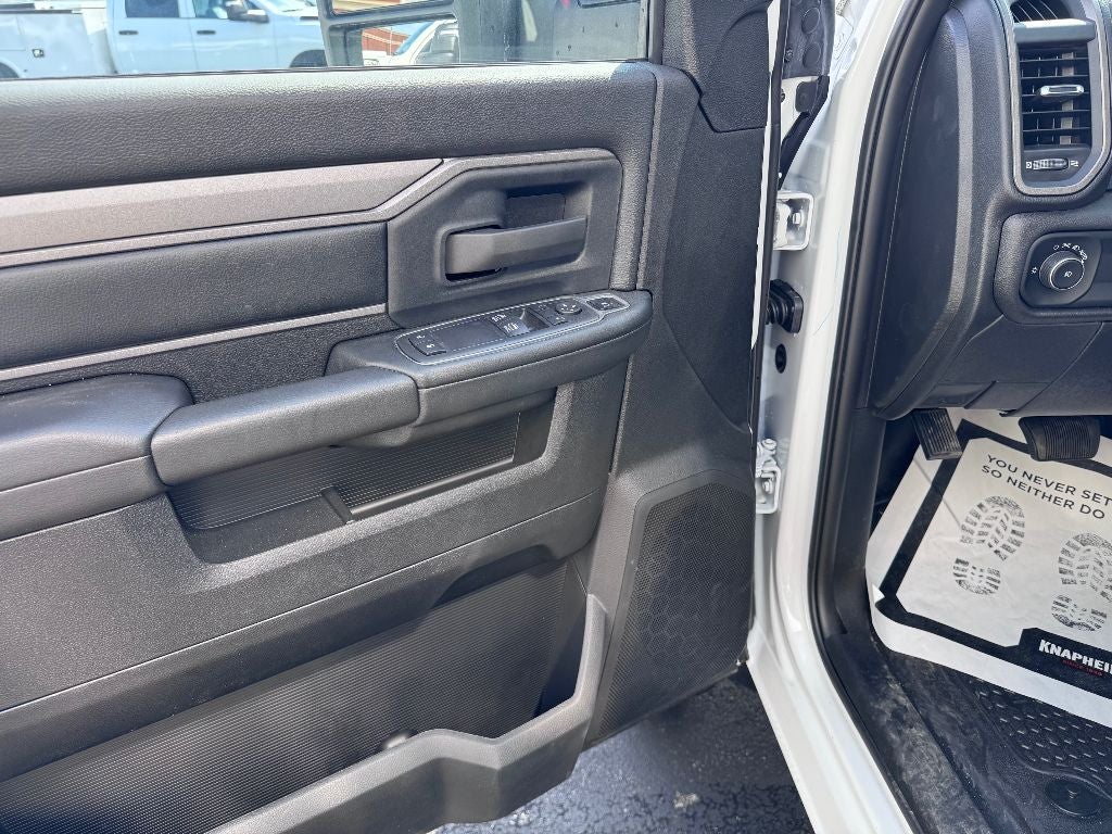 2024 RAM Ram 4500 Chassis Cab RAM 4500 SLT CHASSIS REGULAR CAB 4X4 120' CA