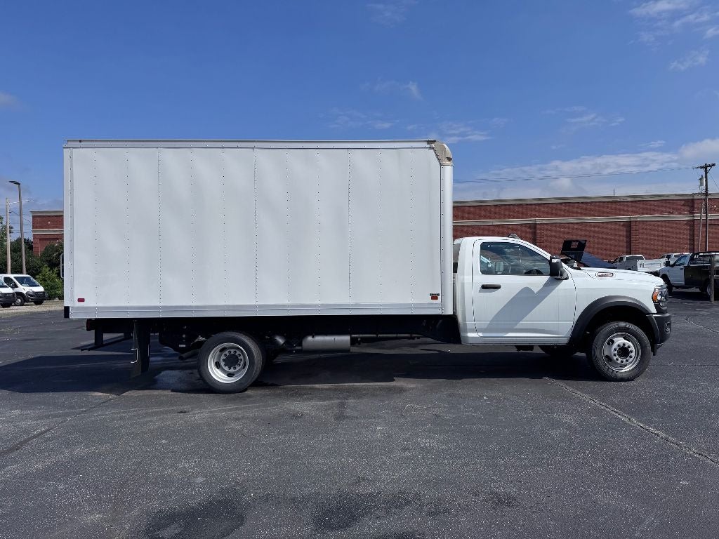 2024 RAM Ram 4500 Chassis Cab RAM 4500 SLT CHASSIS REGULAR CAB 4X4 120' CA