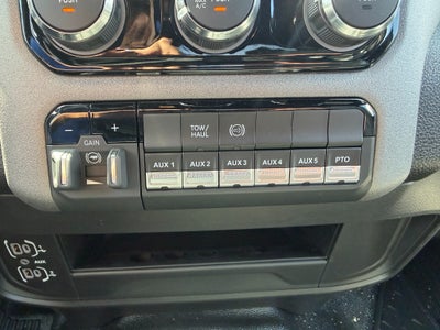 2027 RAM Ram 4500 Chassis Cab RAM 4500 TRADESMAN CHASSIS CREW CAB 4X4 84' CA