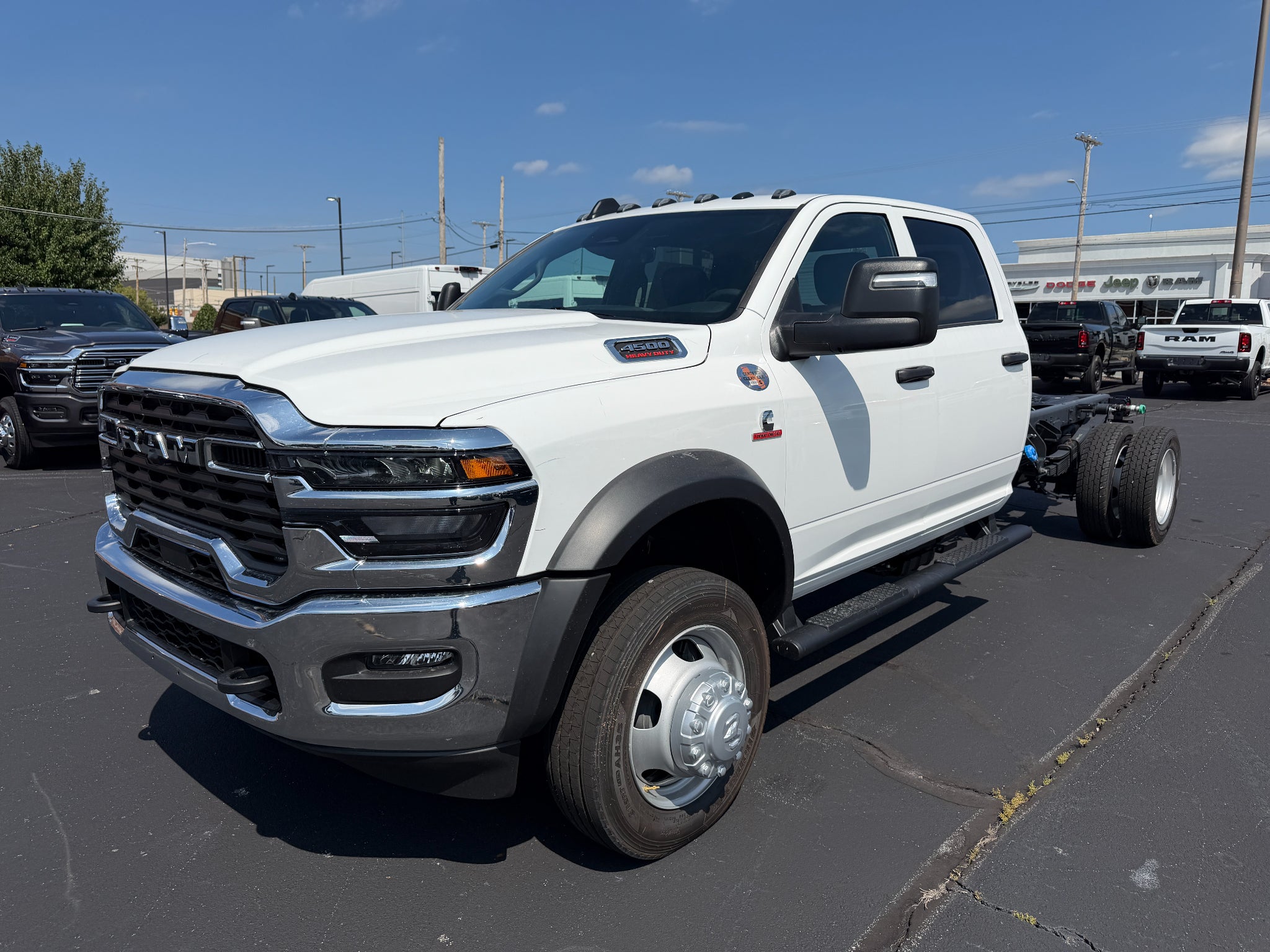 2027 RAM Ram 4500 Chassis Cab RAM 4500 TRADESMAN CHASSIS CREW CAB 4X4 84' CA
