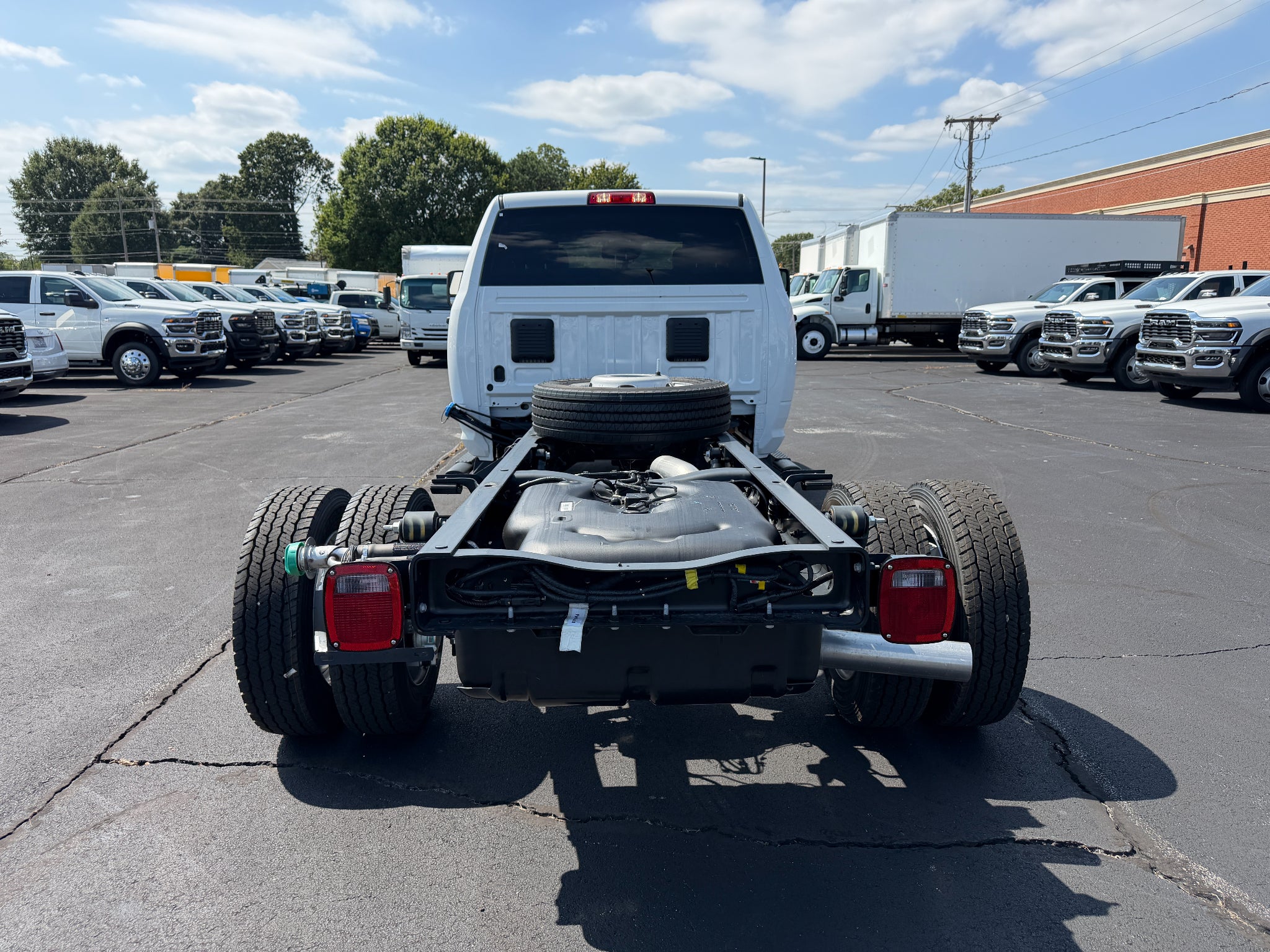 2027 RAM Ram 4500 Chassis Cab RAM 4500 TRADESMAN CHASSIS CREW CAB 4X4 84' CA