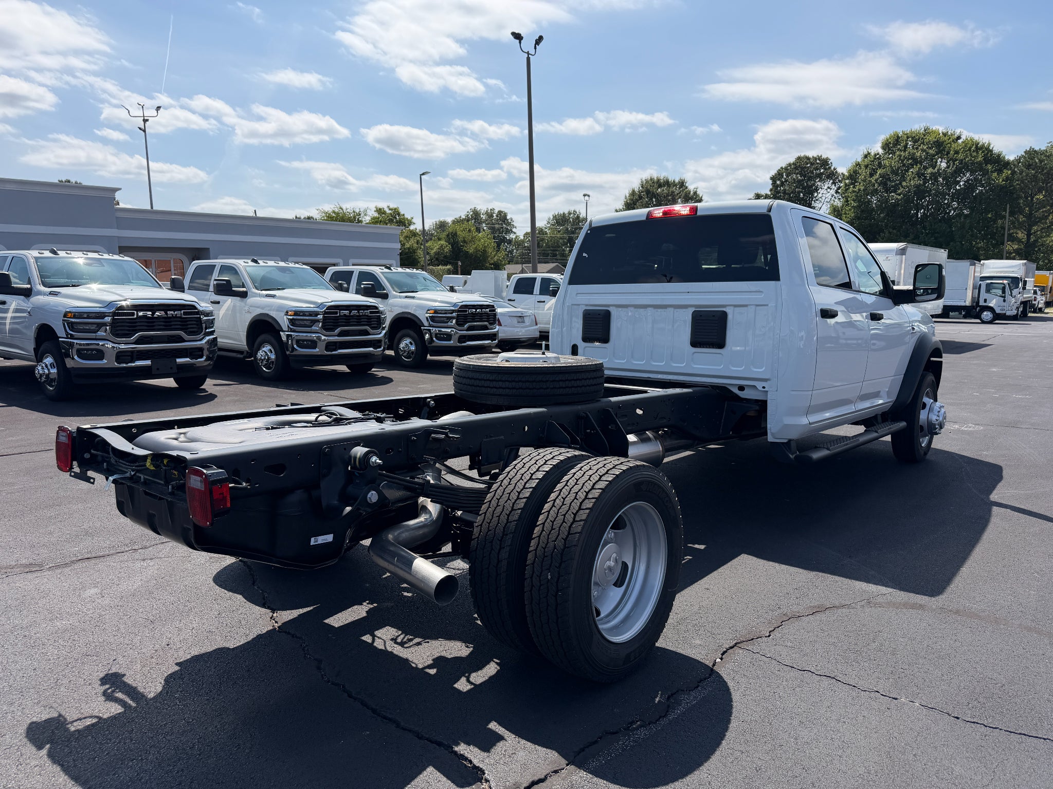 2027 RAM Ram 4500 Chassis Cab RAM 4500 TRADESMAN CHASSIS CREW CAB 4X4 84' CA