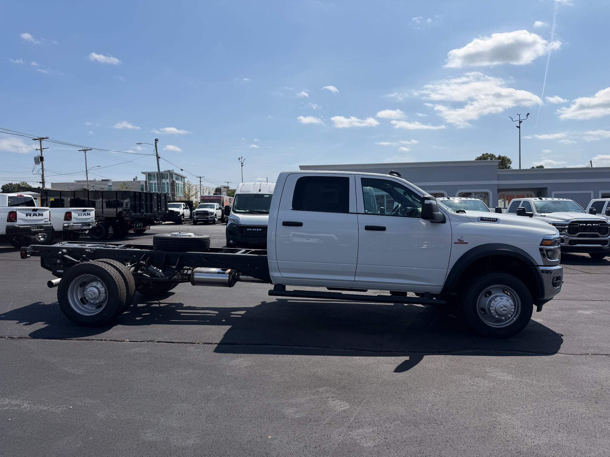2026 RAM Ram 4500 Chassis Cab RAM 4500 TRADESMAN CHASSIS CREW CAB 4X4 84' CA