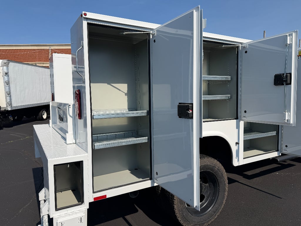 2026 RAM Ram 5500 Chassis Cab RAM 5500 TRADESMAN CHASSIS REGULAR CAB 4X4 60' CA