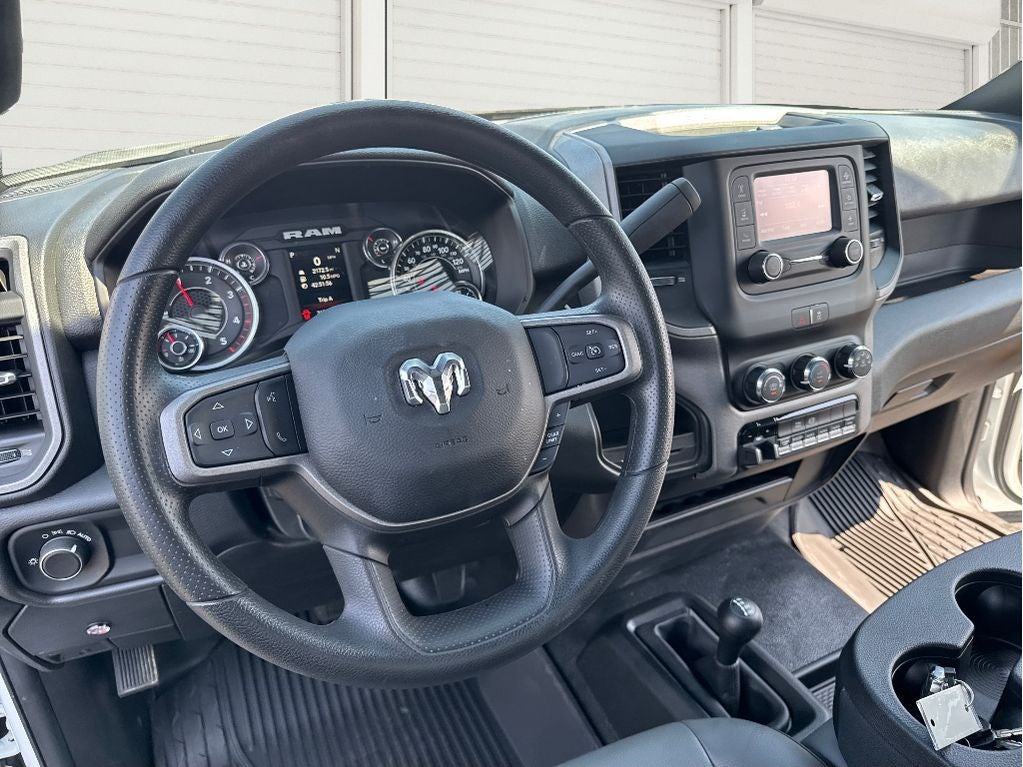 2024 RAM Ram 5500 Chassis Cab RAM 5500 TRADESMAN CHASSIS REGULAR CAB 4X4 84' CA