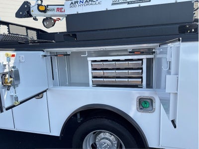 2024 RAM Ram 5500 Chassis Cab RAM 5500 TRADESMAN CHASSIS REGULAR CAB 4X4 84' CA