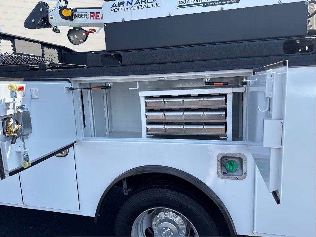 2024 RAM Ram 5500 Chassis Cab RAM 5500 TRADESMAN CHASSIS REGULAR CAB 4X4 84' CA