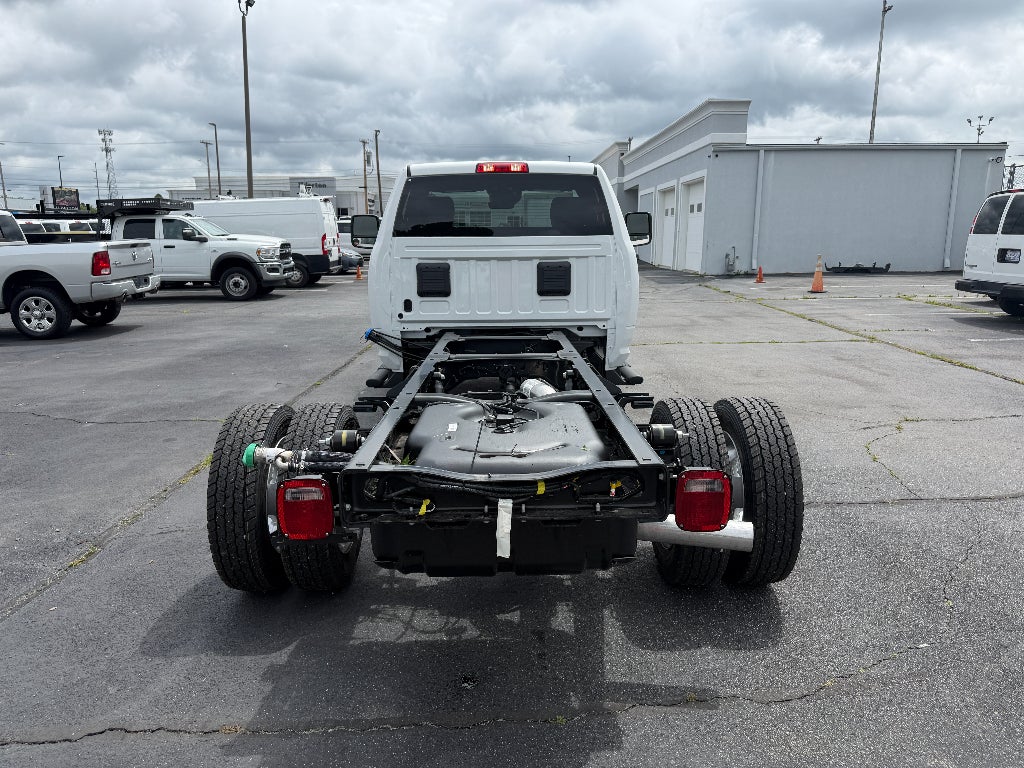 2026 RAM Ram 5500 Chassis Cab RAM 5500 TRADESMAN CHASSIS REGULAR CAB 4X4 84' CA