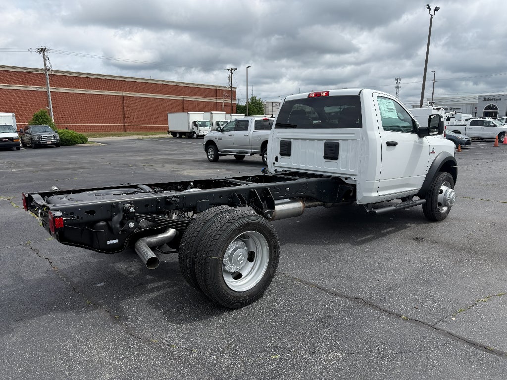 2026 RAM Ram 5500 Chassis Cab RAM 5500 TRADESMAN CHASSIS REGULAR CAB 4X4 84' CA