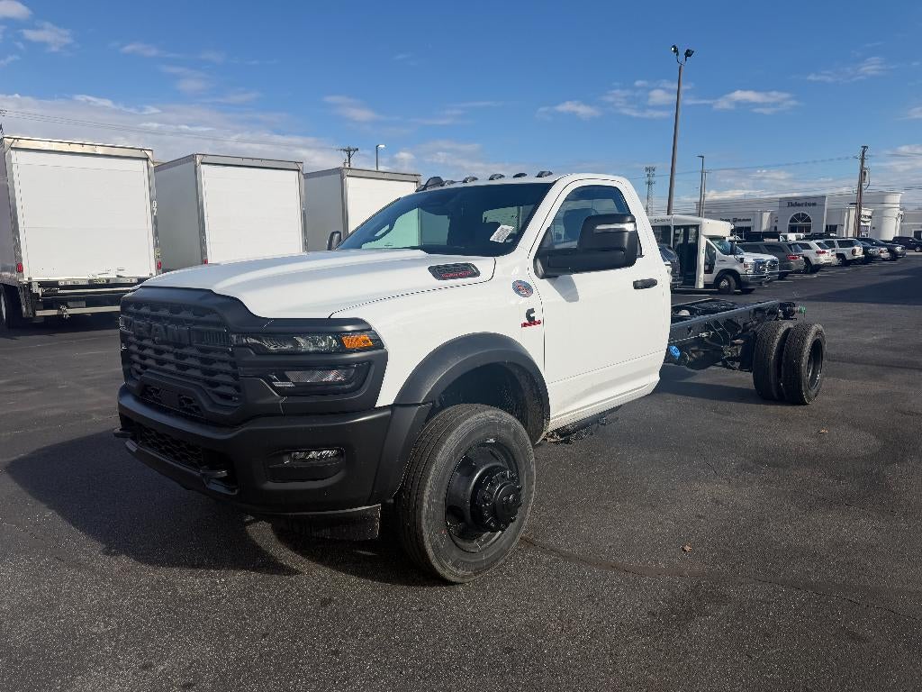 2026 RAM Ram 5500 Chassis Cab RAM 5500 TRADESMAN CHASSIS REGULAR CAB 4X4 108' CA