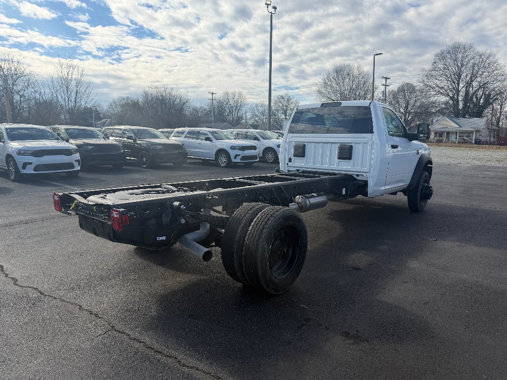 2026 RAM Ram 5500 Chassis Cab RAM 5500 TRADESMAN CHASSIS REGULAR CAB 4X4 108' CA