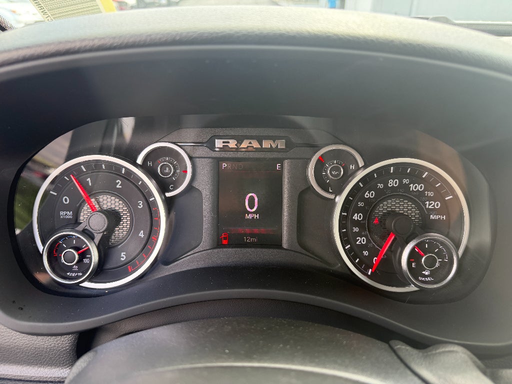 2026 RAM 5500 Chassis RAM 5500 TRADESMAN CHASSIS REGULAR CAB 4X4 120' CA