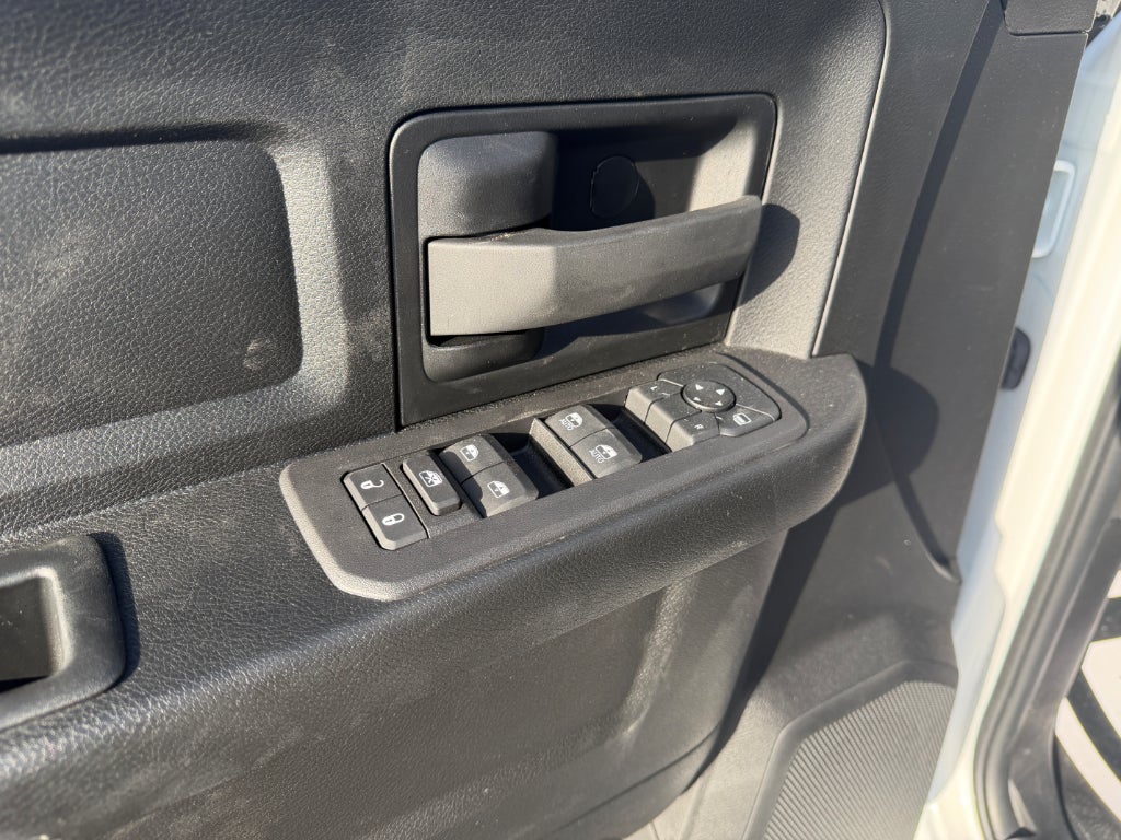 2025 RAM Ram 5500 Chassis Cab RAM 5500 TRADESMAN CHASSIS CREW CAB 4X4 84' CA