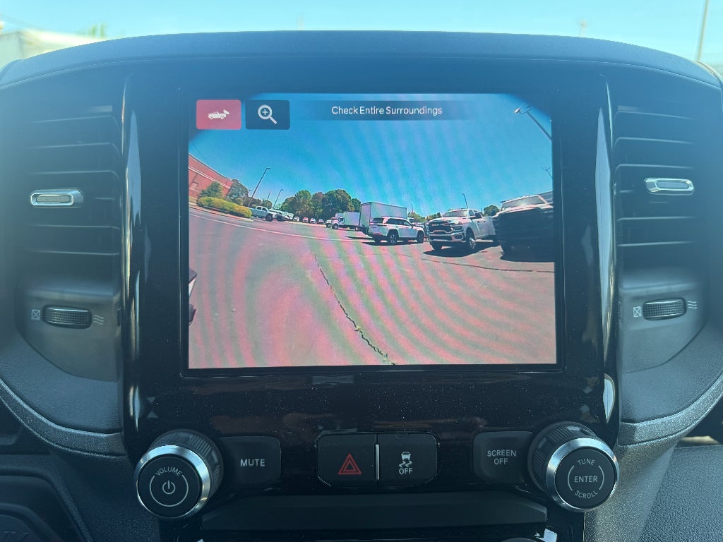 2026 RAM Ram 5500 Chassis Cab RAM 5500 TRADESMAN CHASSIS CREW CAB 4X4 84' CA