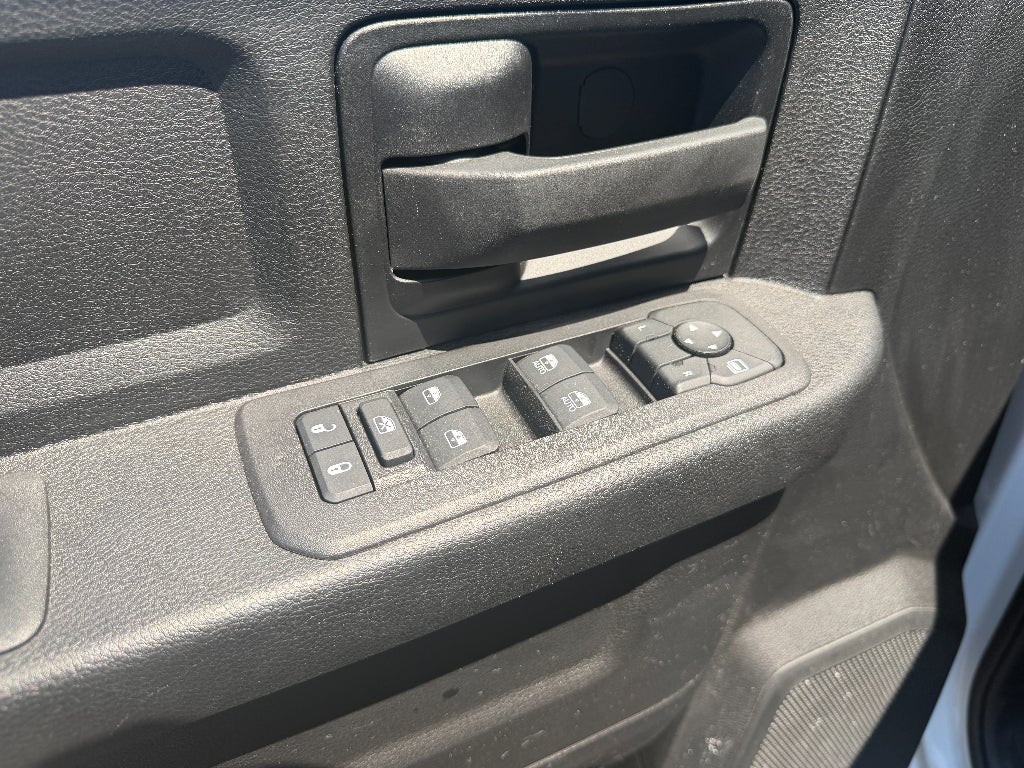 2026 RAM Ram 5500 Chassis Cab RAM 5500 TRADESMAN CHASSIS CREW CAB 4X4 84' CA