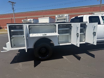 2026 RAM Ram 5500 Chassis Cab RAM 5500 TRADESMAN CHASSIS CREW CAB 4X4 84' CA