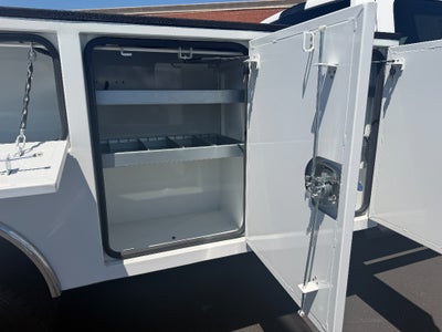 2026 RAM Ram 5500 Chassis Cab RAM 5500 TRADESMAN CHASSIS CREW CAB 4X4 84' CA