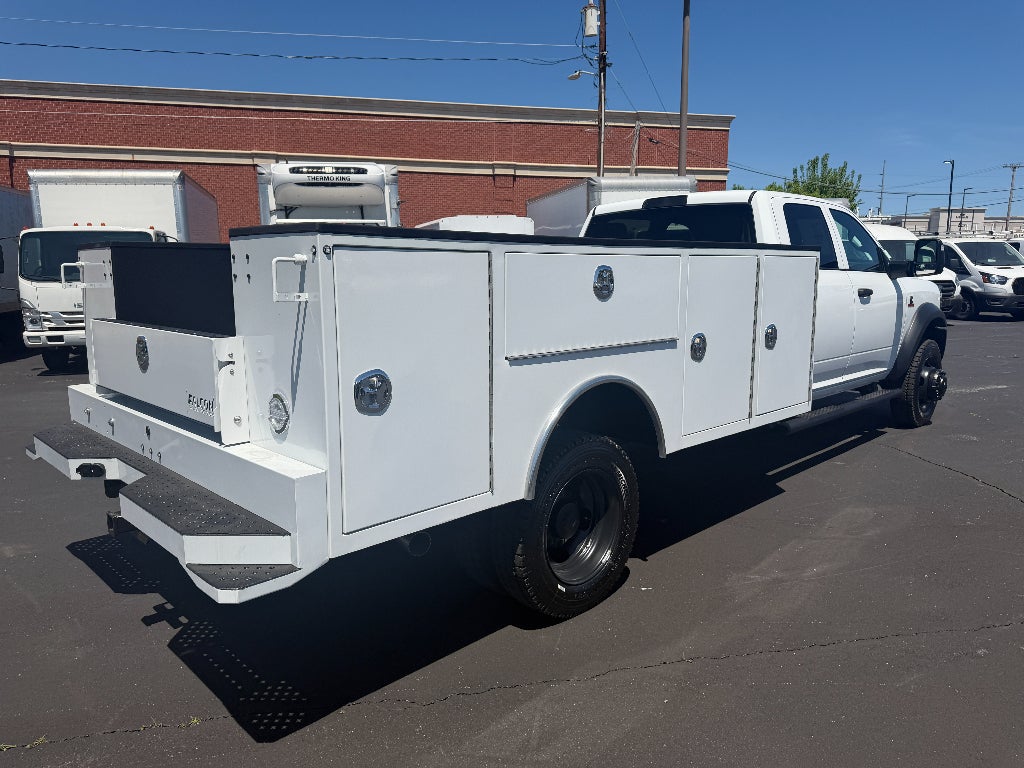 2026 RAM Ram 5500 Chassis Cab RAM 5500 TRADESMAN CHASSIS CREW CAB 4X4 84' CA