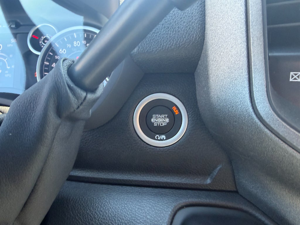 2026 RAM Ram 5500 Chassis Cab RAM 5500 TRADESMAN CHASSIS CREW CAB 4X4 84' CA