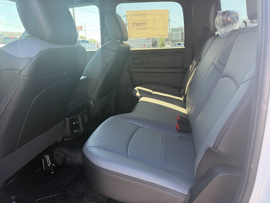 2026 RAM Ram 5500 Chassis Cab RAM 5500 TRADESMAN CHASSIS CREW CAB 4X4 84' CA