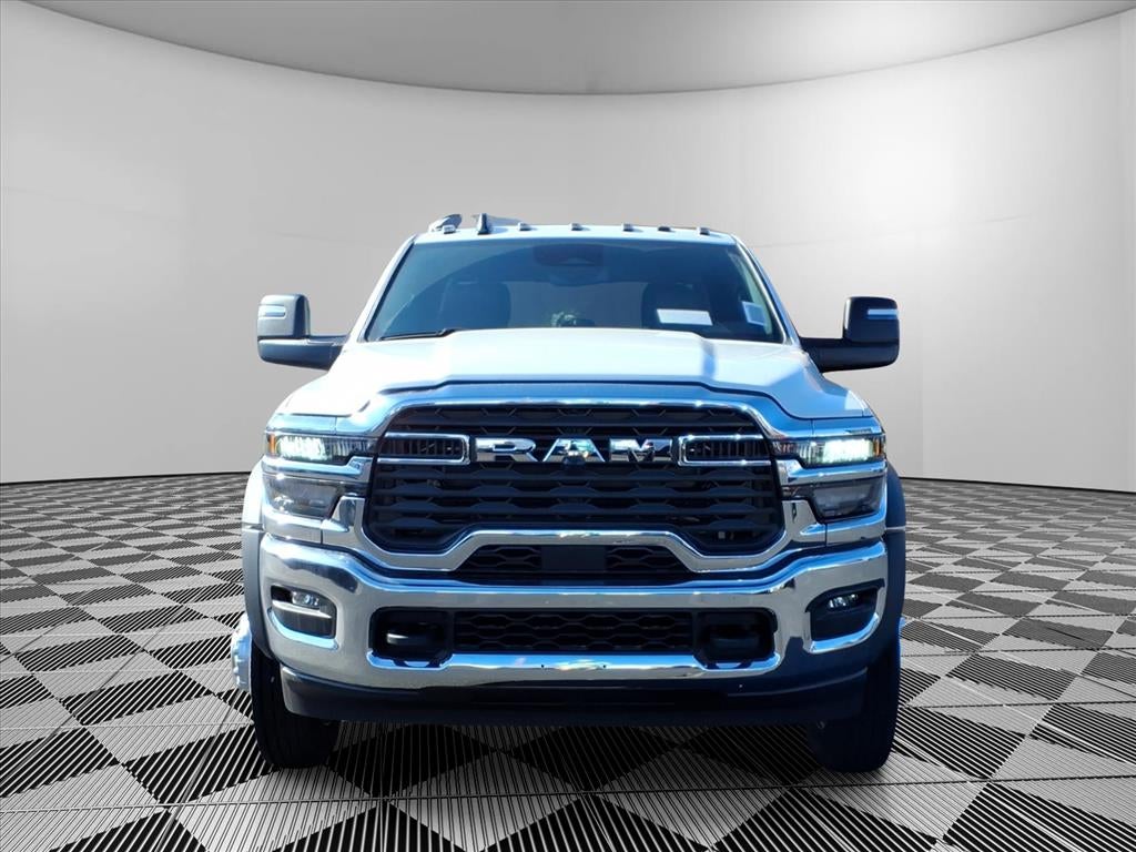 2026 RAM Ram 5500 Chassis Cab RAM 5500 TRADESMAN CHASSIS CREW CAB 4X4 84' CA