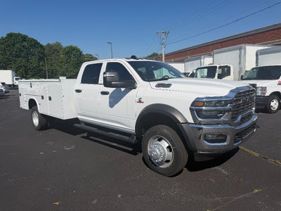 2026 RAM Ram 5500 Chassis Cab RAM 5500 TRADESMAN CHASSIS CREW CAB 4X4 84' CA
