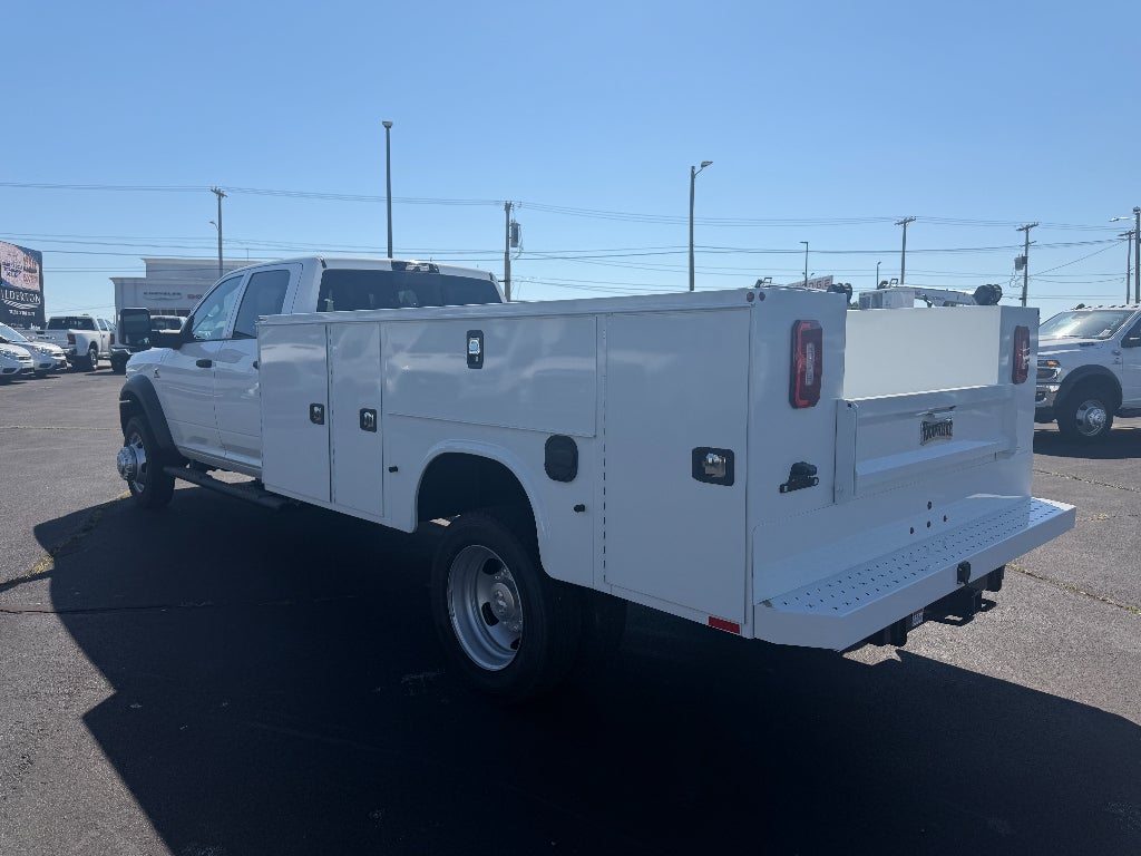 2026 RAM Ram 5500 Chassis Cab RAM 5500 TRADESMAN CHASSIS CREW CAB 4X4 84' CA