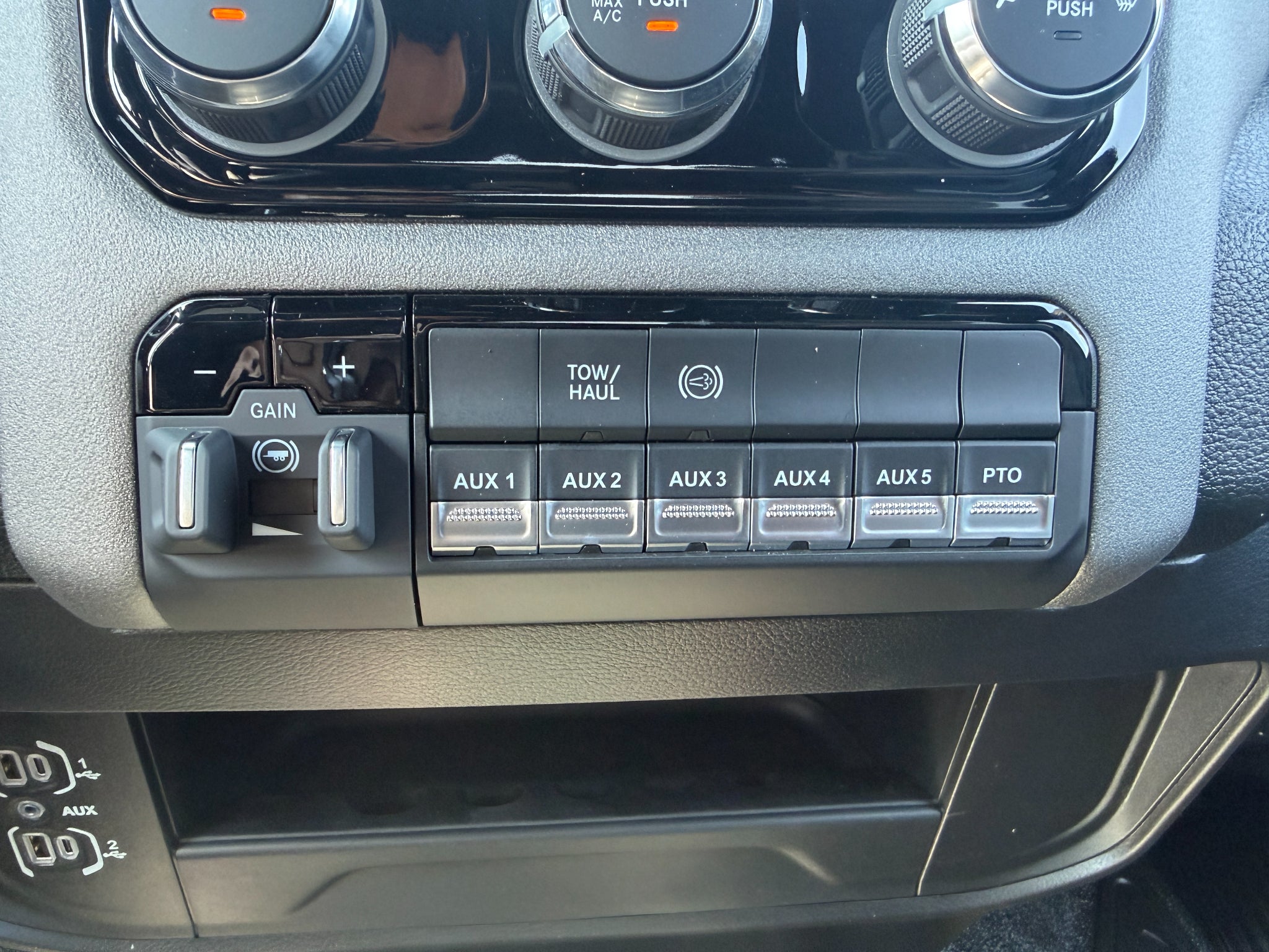 2027 RAM 5500 Chassis Cab Tradesman