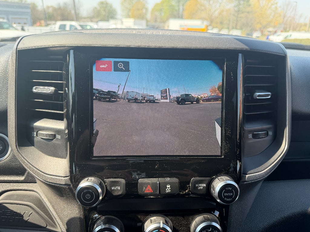 2026 RAM Ram 5500 Chassis Cab RAM 5500 TRADESMAN CHASSIS CREW CAB 4X4 84' CA