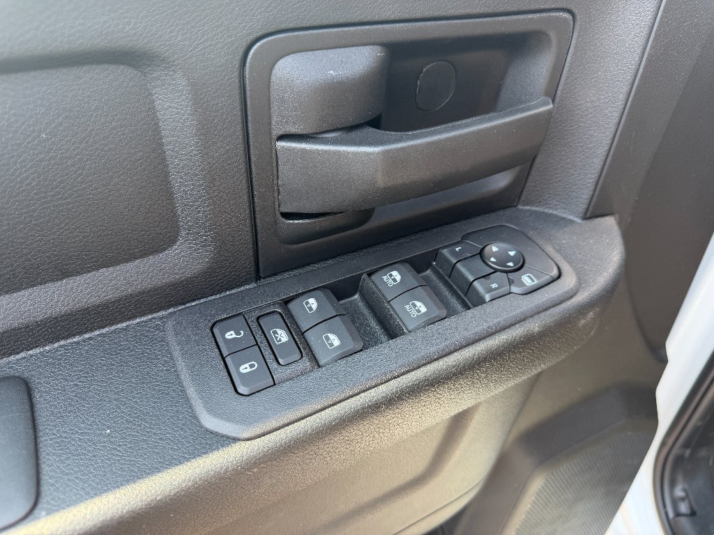 2026 RAM Ram 5500 Chassis Cab RAM 5500 TRADESMAN CHASSIS CREW CAB 4X4 84' CA