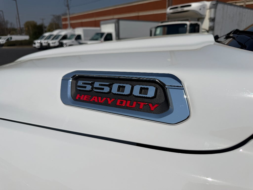 2026 RAM Ram 5500 Chassis Cab RAM 5500 TRADESMAN CHASSIS CREW CAB 4X4 84' CA