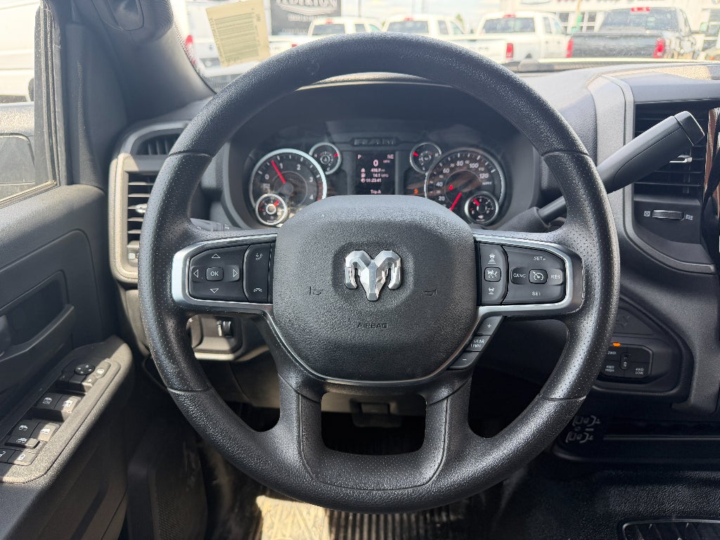 2026 RAM Ram 5500 Chassis Cab RAM 5500 TRADESMAN CHASSIS CREW CAB 4X4 84' CA