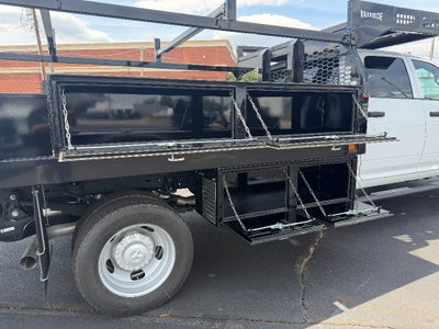 2026 RAM Ram 5500 Chassis Cab RAM 5500 TRADESMAN CHASSIS CREW CAB 4X4 84' CA