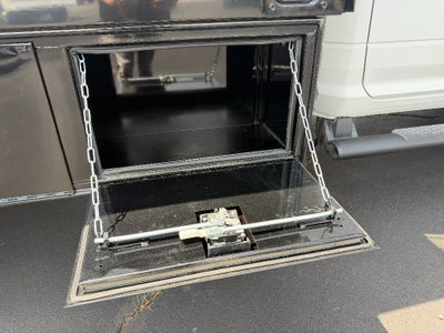 2026 RAM Ram 5500 Chassis Cab RAM 5500 TRADESMAN CHASSIS CREW CAB 4X4 84' CA