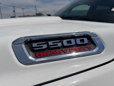 2026 RAM Ram 5500 Chassis Cab RAM 5500 TRADESMAN CHASSIS CREW CAB 4X4 84' CA