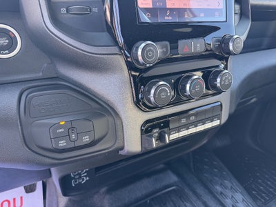 2026 RAM Ram 5500 Chassis Cab RAM 5500 TRADESMAN CHASSIS CREW CAB 4X4 84' CA