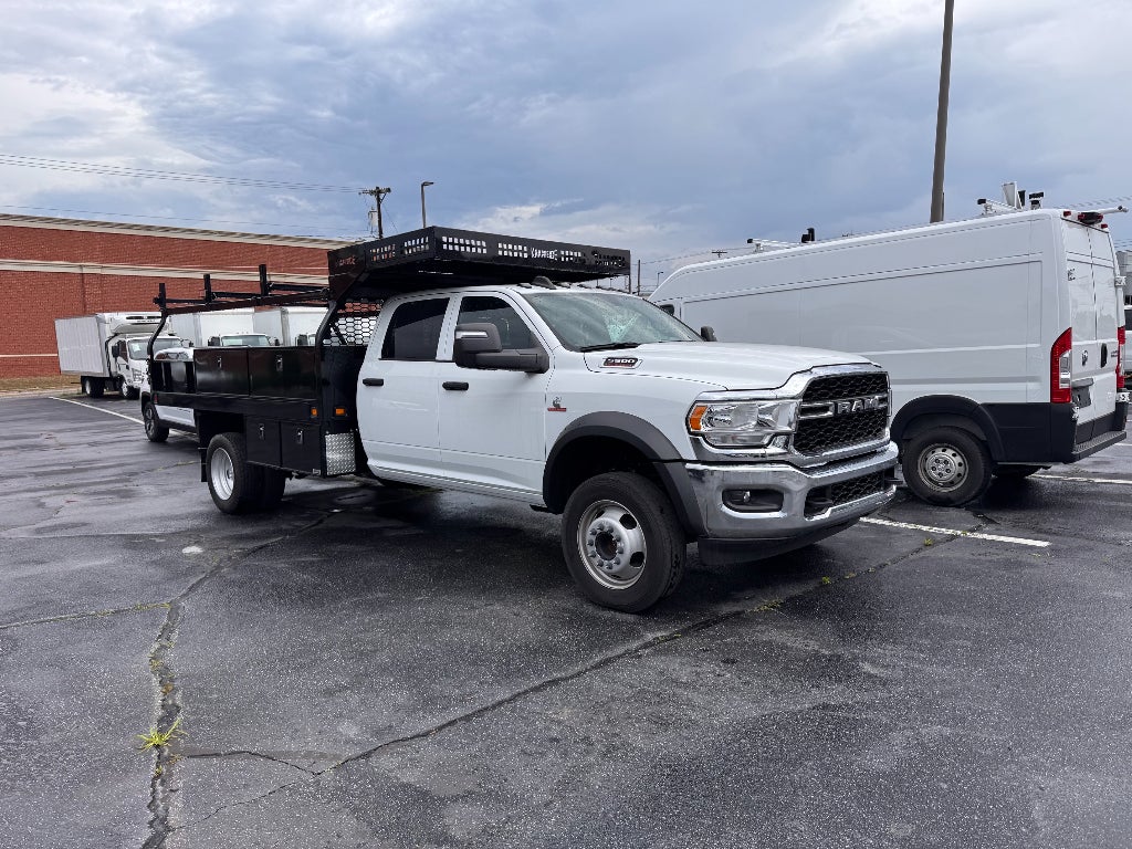 2026 RAM Ram 5500 Chassis Cab RAM 5500 TRADESMAN CHASSIS CREW CAB 4X4 84' CA