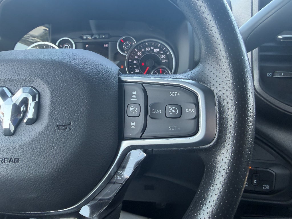 2026 RAM Ram 5500 Chassis Cab RAM 5500 TRADESMAN CHASSIS CREW CAB 4X4 84' CA