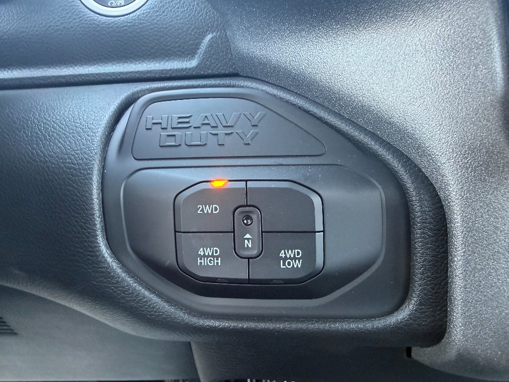 2026 RAM Ram 5500 Chassis Cab RAM 5500 TRADESMAN CHASSIS CREW CAB 4X4 84' CA