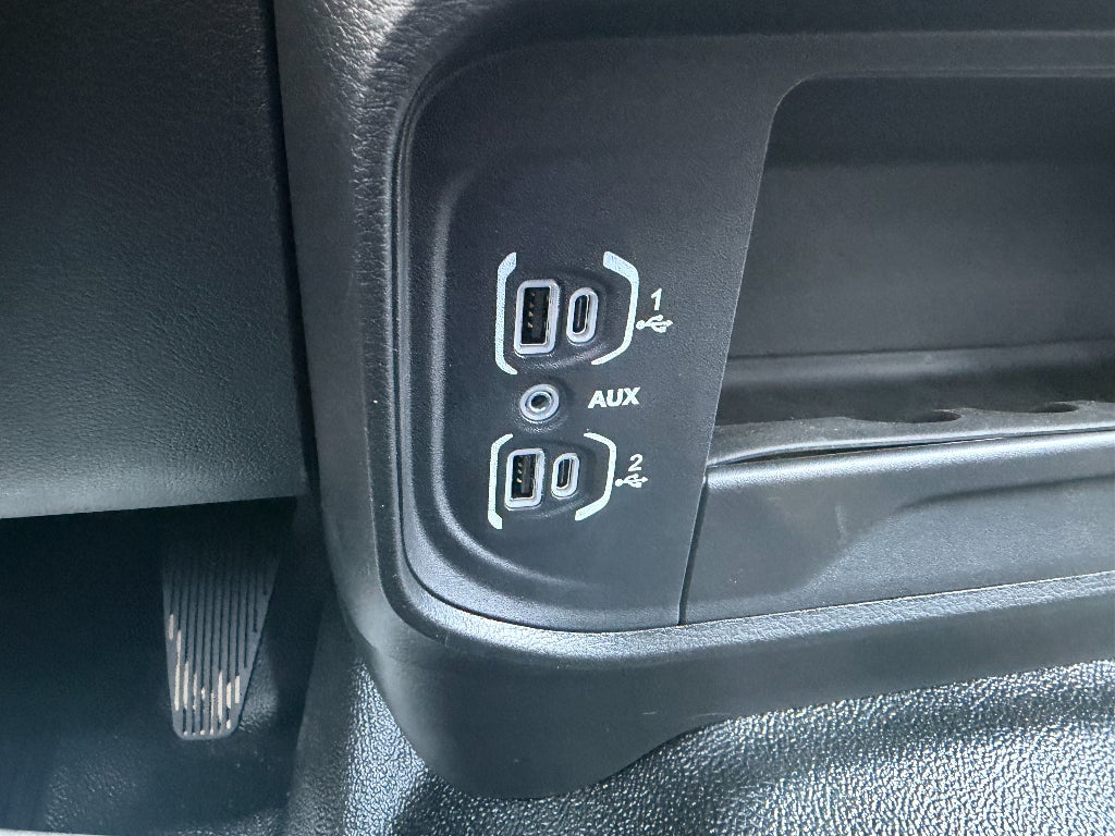 2026 RAM Ram 5500 Chassis Cab RAM 5500 TRADESMAN CHASSIS CREW CAB 4X4 84' CA