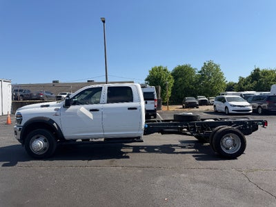 2026 RAM Ram 5500 Chassis Cab RAM 5500 TRADESMAN CHASSIS CREW CAB 4X4 84' CA