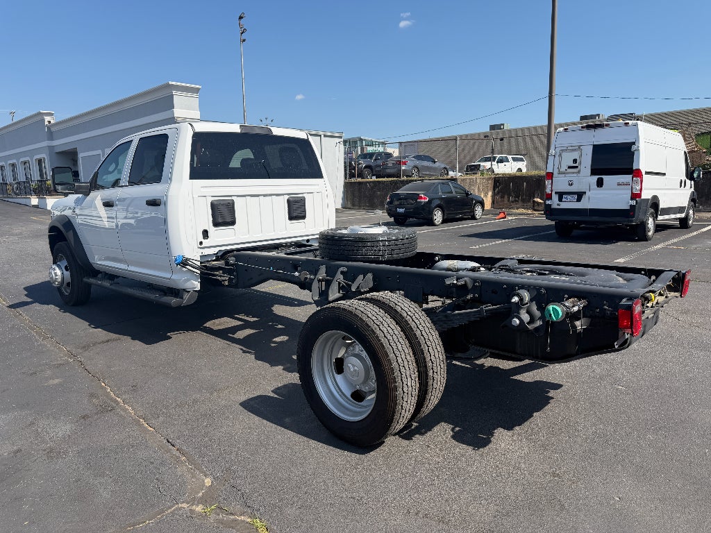 2026 RAM Ram 5500 Chassis Cab RAM 5500 TRADESMAN CHASSIS CREW CAB 4X4 84' CA