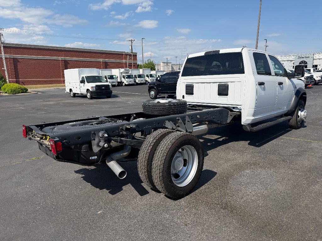 2026 RAM Ram 5500 Chassis Cab RAM 5500 TRADESMAN CHASSIS CREW CAB 4X4 84' CA