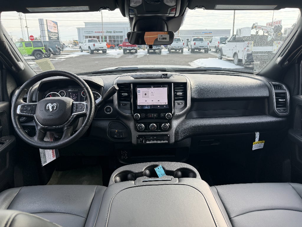 2026 RAM Ram 5500 Chassis Cab RAM 5500 TRADESMAN CHASSIS CREW CAB 4X4 84' CA