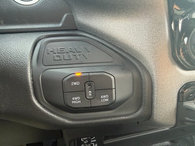 2026 RAM Ram 5500 Chassis Cab RAM 5500 TRADESMAN CHASSIS CREW CAB 4X4 84' CA