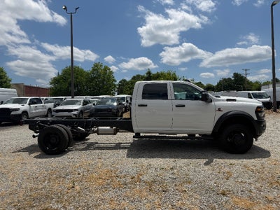 2026 RAM Ram 5500 Chassis Cab RAM 5500 TRADESMAN CHASSIS CREW CAB 4X4 84' CA