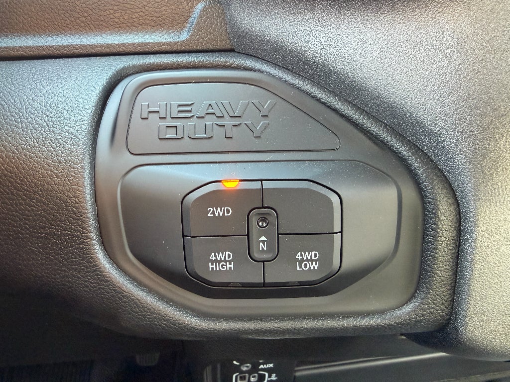 2026 RAM Ram 5500 Chassis Cab RAM 5500 TRADESMAN CHASSIS CREW CAB 4X4 84' CA