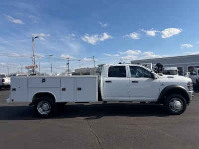 2026 RAM Ram 5500 Chassis Cab RAM 5500 TRADESMAN CHASSIS CREW CAB 4X4 84' CA